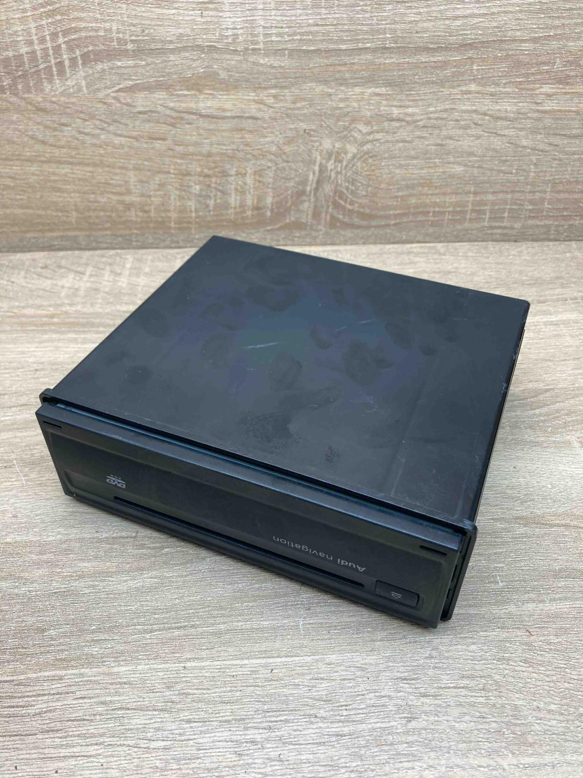 4E0919977   Navigation unit CD/DVD player Audi A8 S8 D3 4E