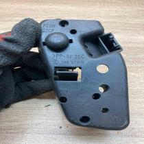 6907938 388570R P21W Tail light bulb cover holder BMW 3 E46
