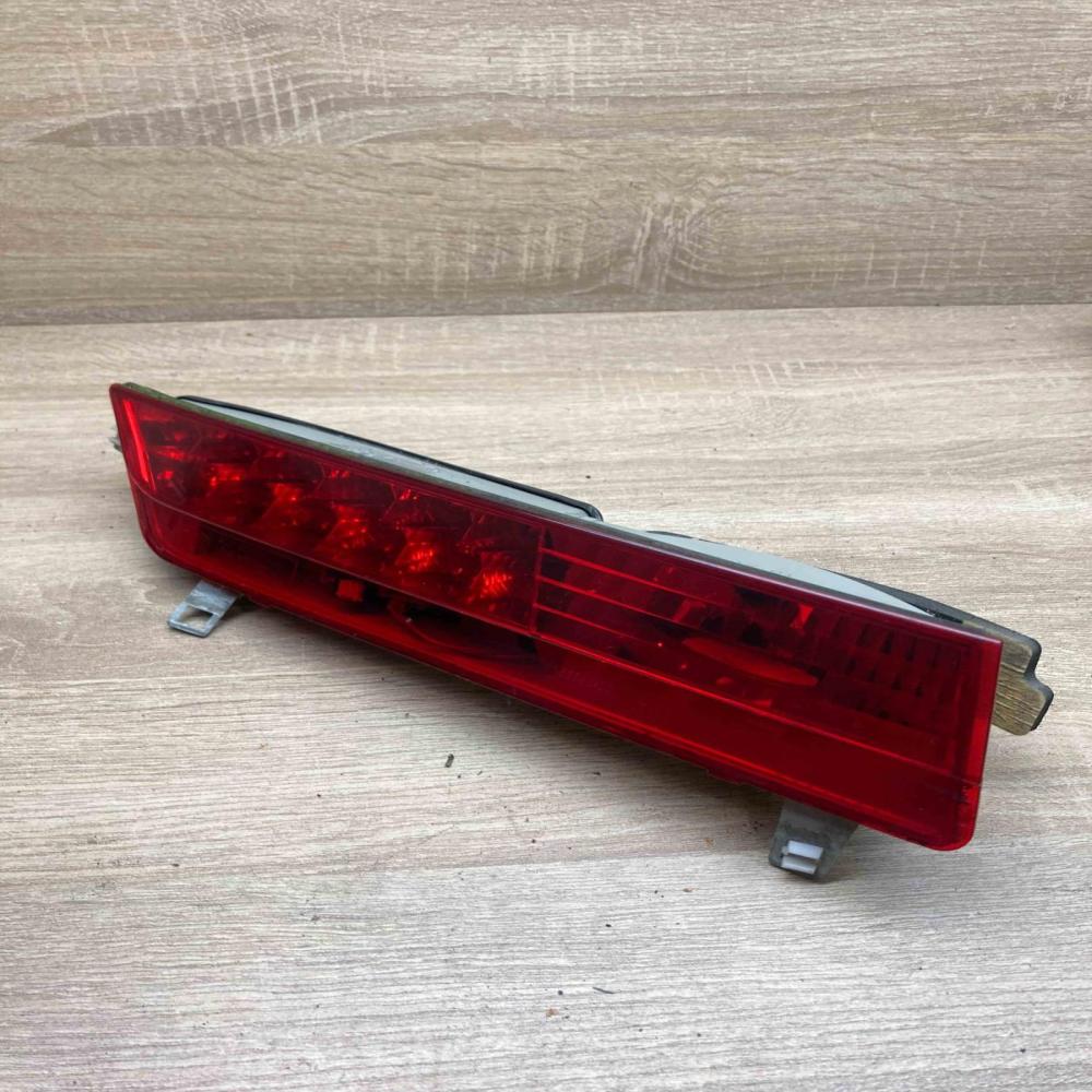 8379689 155549 Left Side Rear/tail lights BMW 7 E65 E66