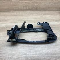 7013701 7013705  Front door exterior handle/bracket BMW 7 E65 E66