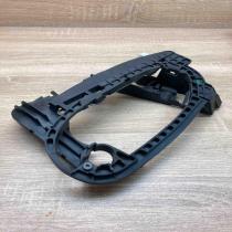 7013701 7013705  Front door exterior handle/bracket BMW 7 E65 E66
