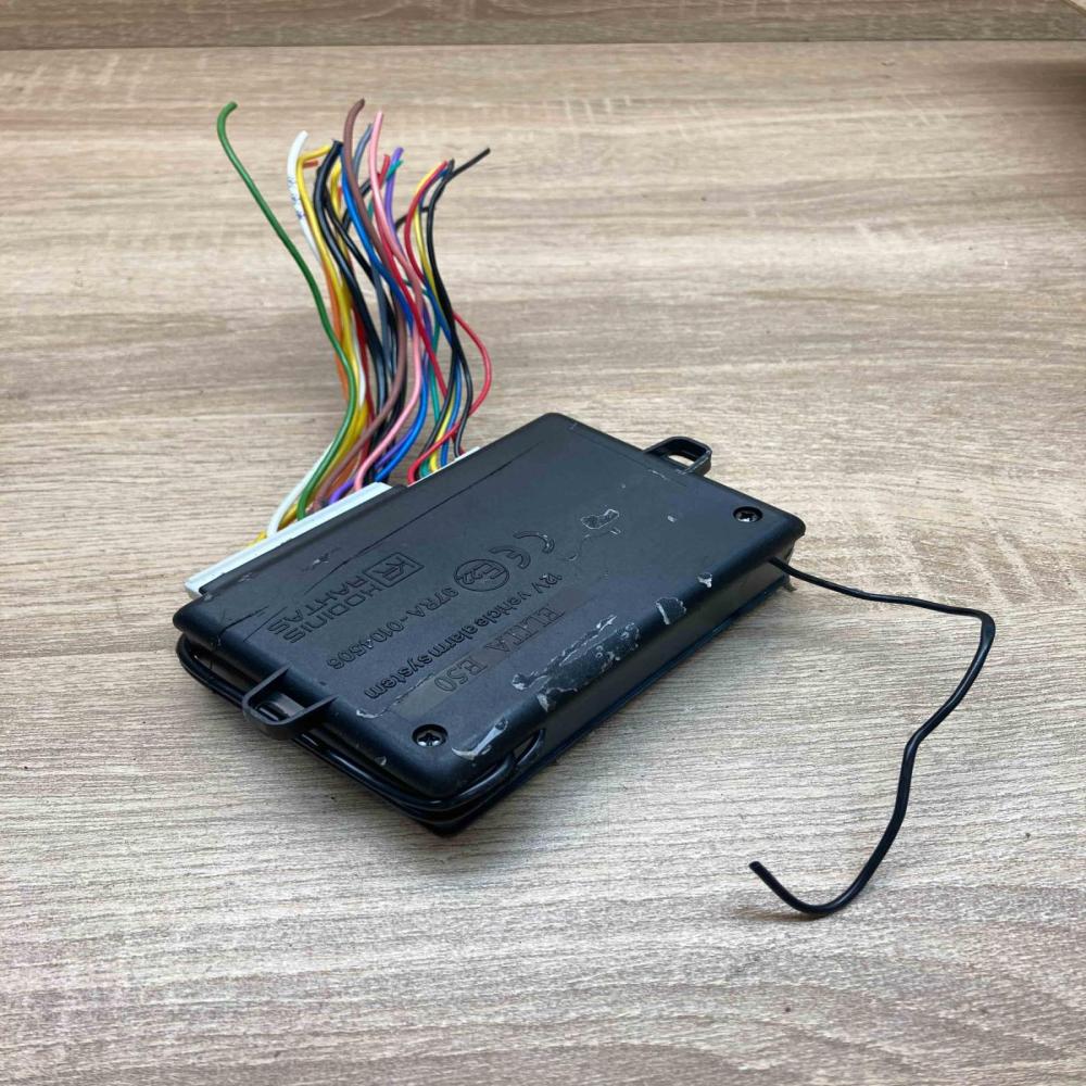 97RA 0104506  E50 Alarm control unit/module Toyota RAV 4 (XA20)