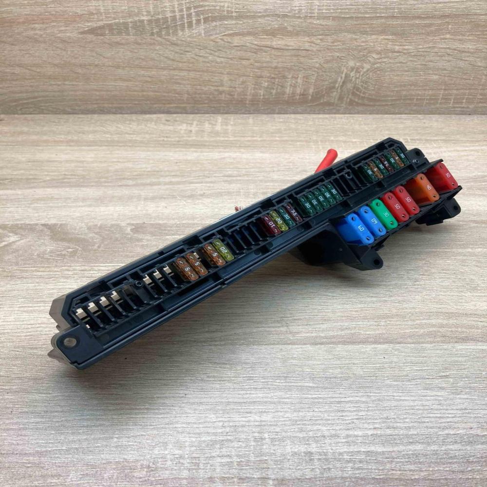 6957330 25613290  Fuse module BMW 5 E60 E61