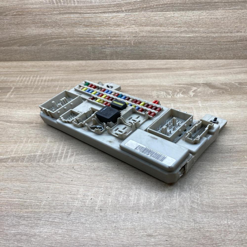 3M5T 14A073 BE 3M5T14A073BE  Fuse module Ford C-MAX I