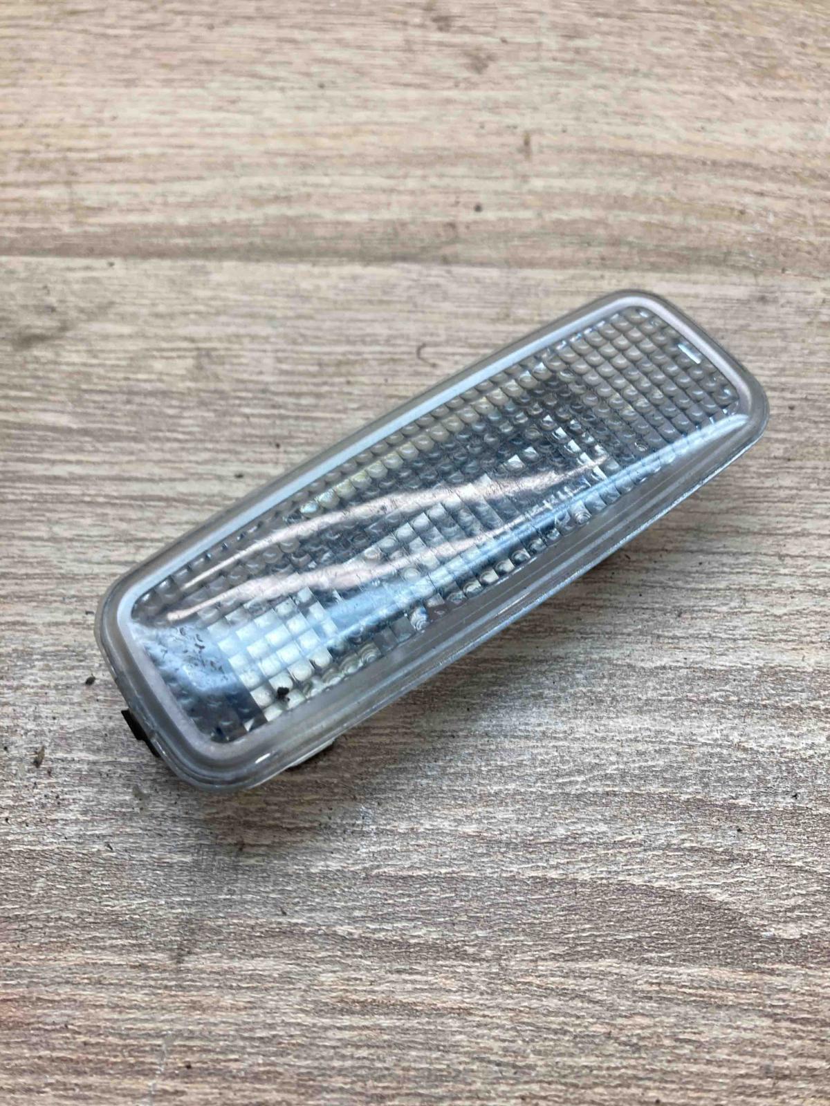 4E0947105 4D0947105A  Other interior light Audi Q5 SQ5