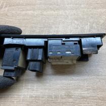 156762 183575 777669 Wing mirror switch Toyota Avensis T250