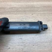 4E0907277B 20014319  Tire pressure sensor Audi A8 S8 D3 4E