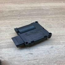 4F0820511B 0132801379  Air flap motor/actuator Audi A8 S8 D3 4E
