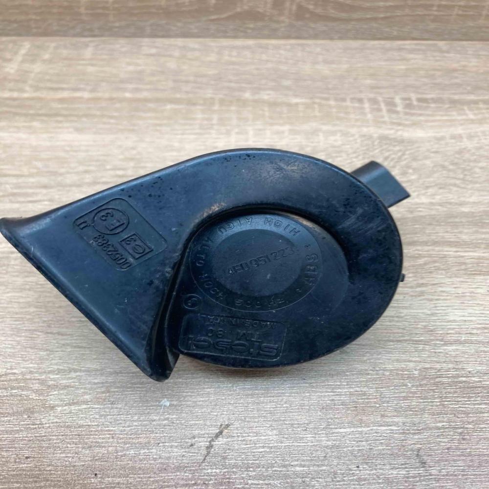 4E0951223 0052383 500Hz Horn signal Audi A8 S8 D3 4E