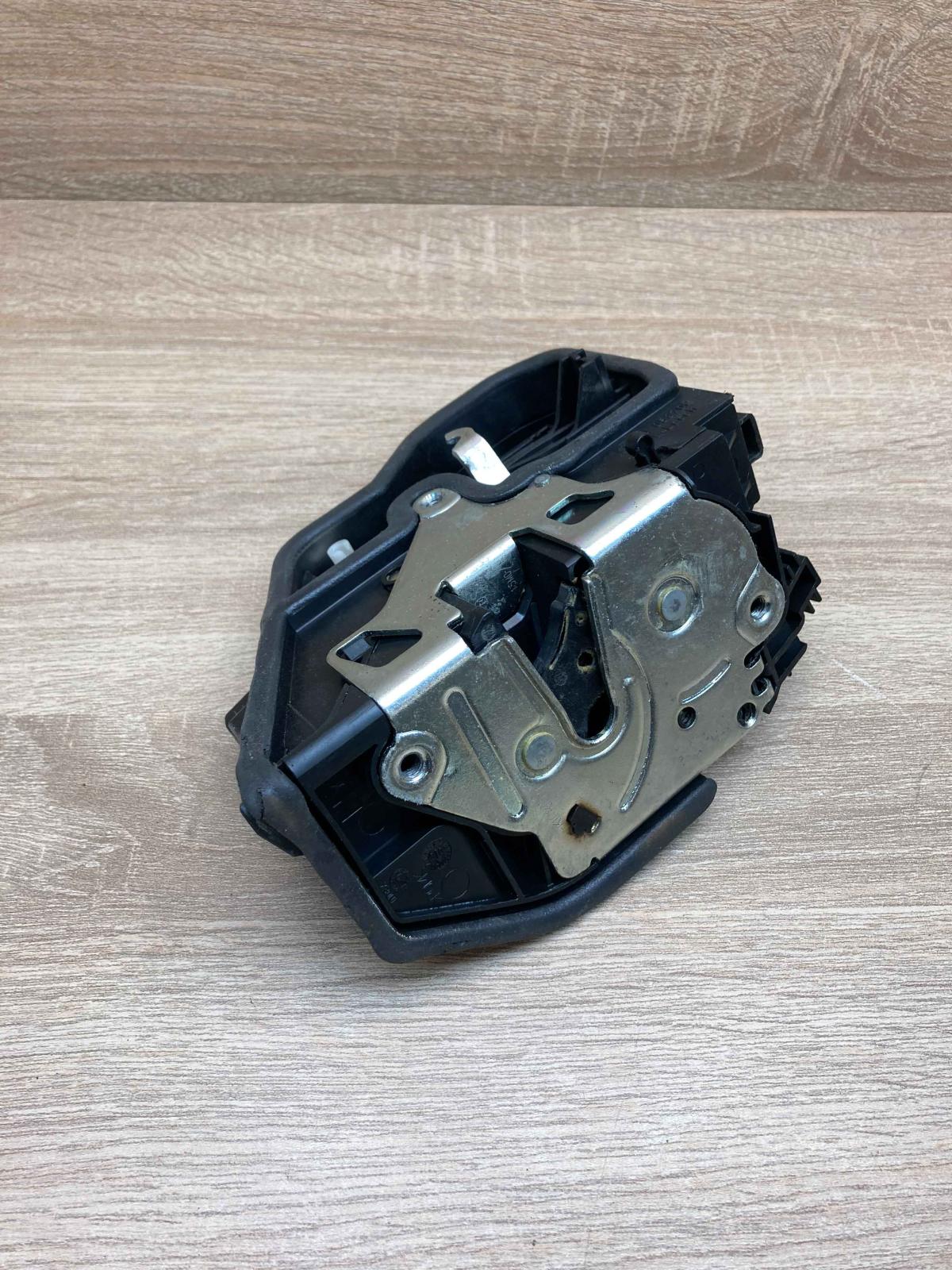 7276685 A053702  Rear door lock Mini Cooper Countryman R60