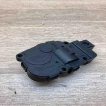 30072009 412650750  Air flap motor/actuator Mercedes-Benz ML W166