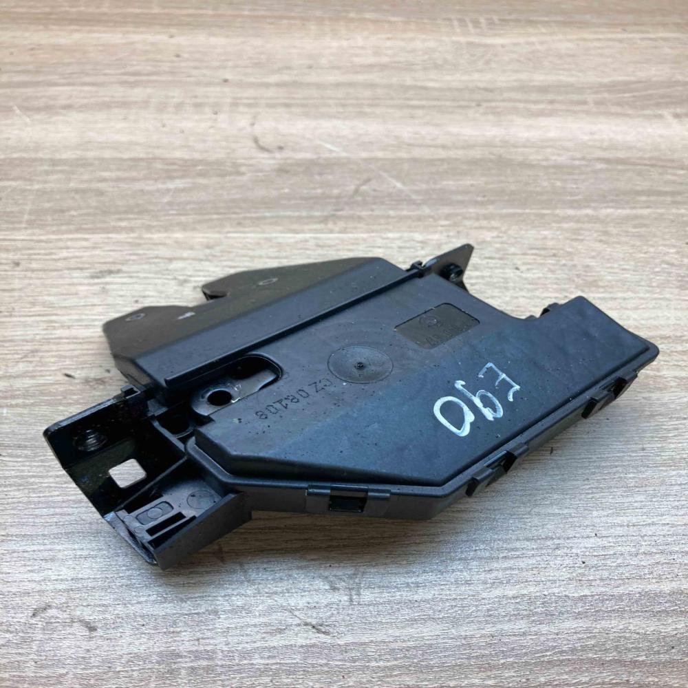 7840617   Tailgate/trunk/boot lock/catch/latch BMW 3 E90 E91