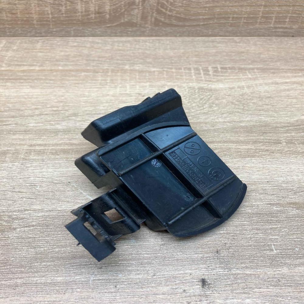 8195321 229449  Front bumper mounting bracket BMW 3 E46
