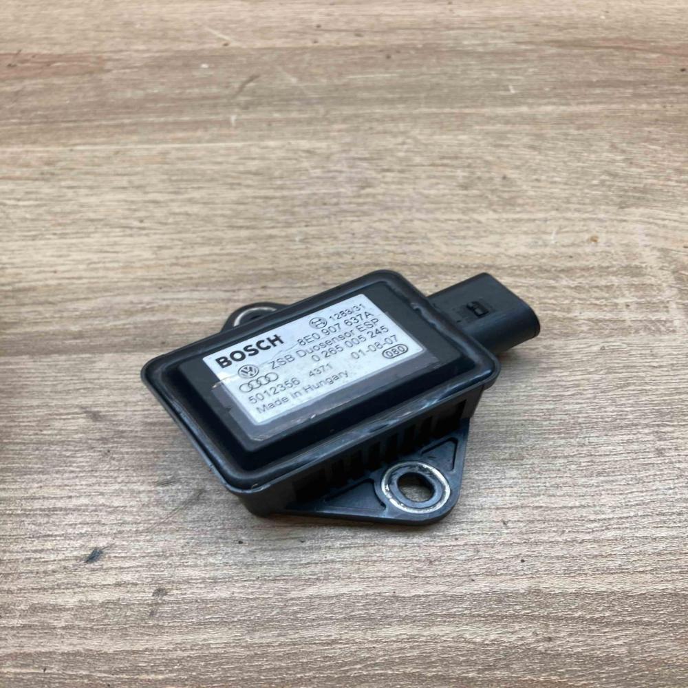 8E0907637A 0265005245 4371 ESP acceleration yaw rate sensor Audi A4 S4 B6 8E 8H