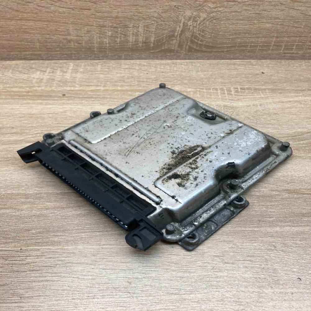 9635158280 0281010031  Engine control unit/module ECU Peugeot 306