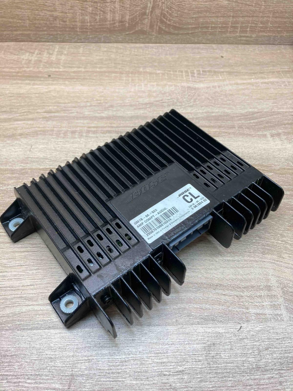 GM1B 66 92X 3061804 02 CL Sound amplifier Mazda 6