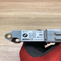 6911038 0285002064 Small Airbag deployment crash/impact sensor BMW 5 E60 E61