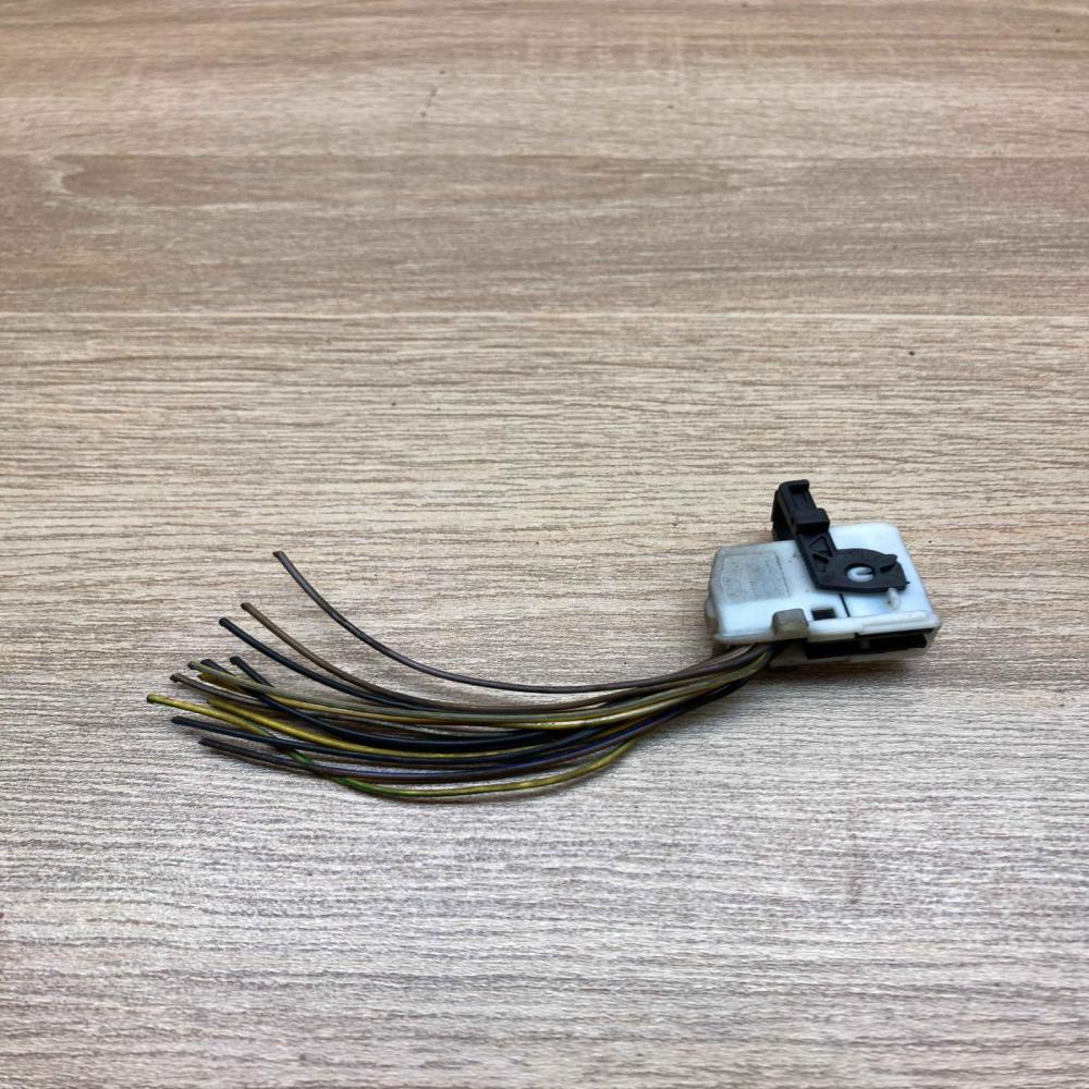 8364648 967415 1  Plug wire BMW X5 F15