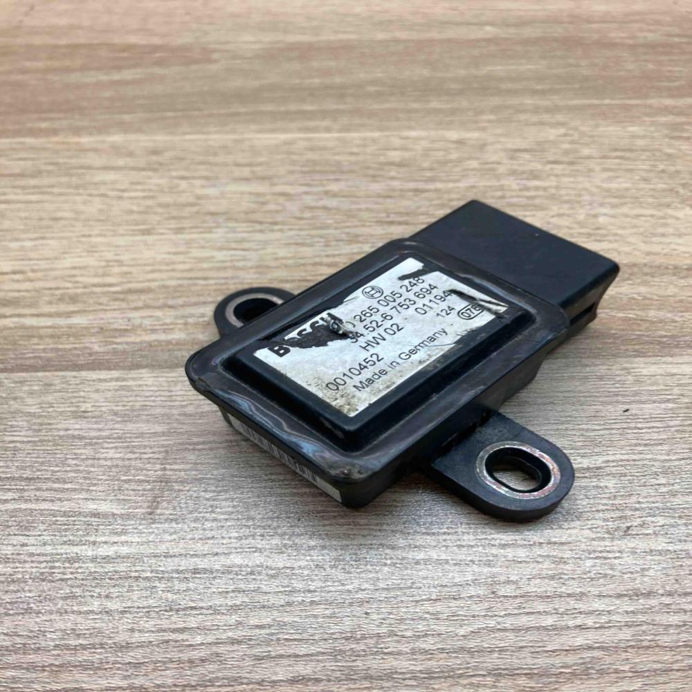 6753694 0265005248  ESP acceleration yaw rate sensor BMW 5 E39