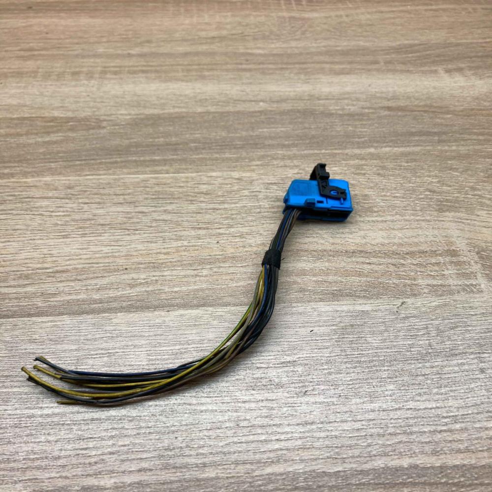 8364650 967415 1  Plug wire BMW X5 F15