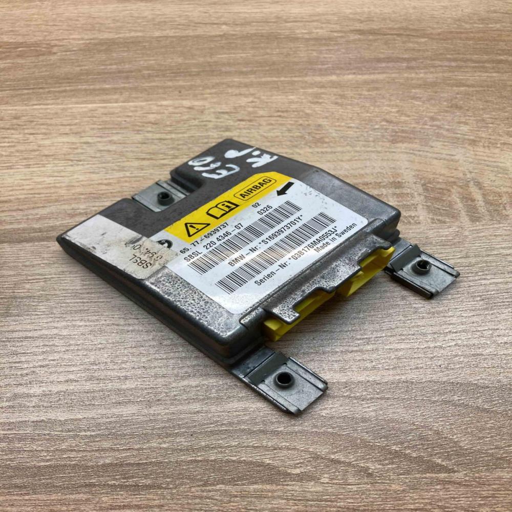 6939737 2204346 07  Airbag control unit/module BMW 5 E60 E61