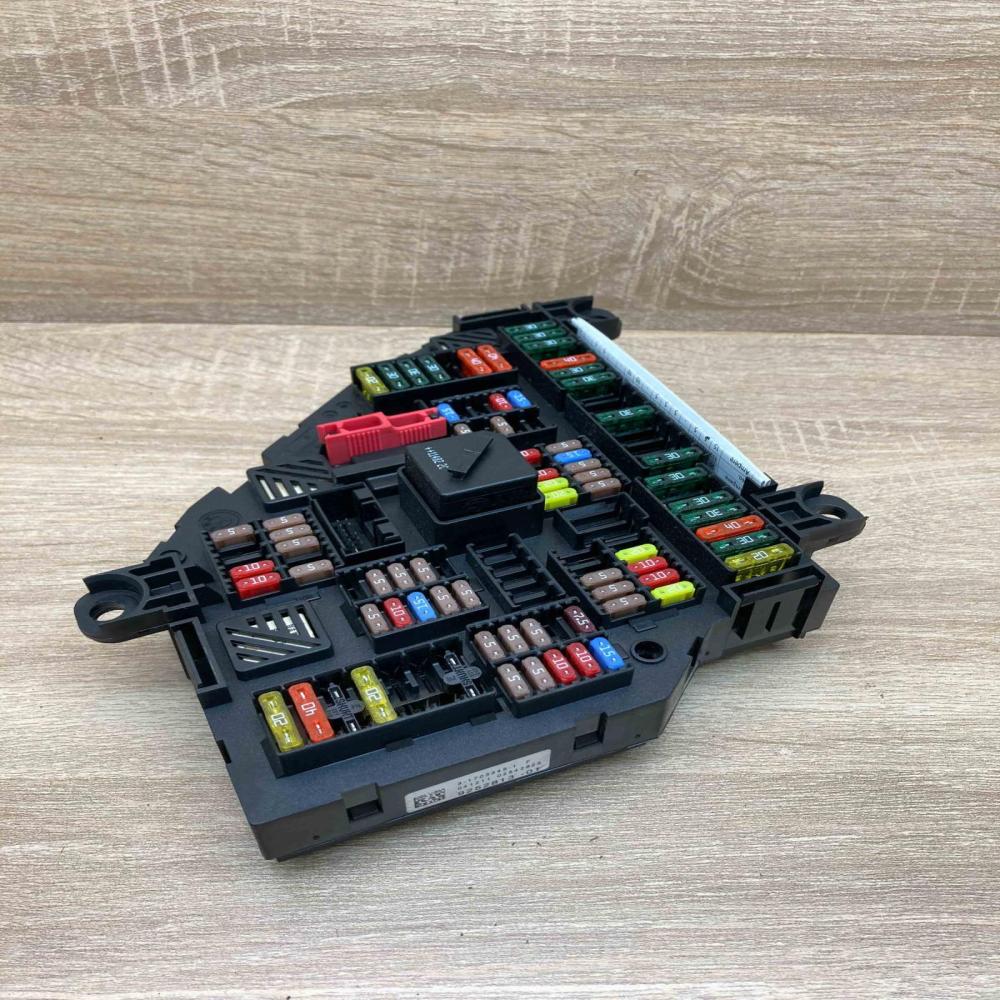 9252813   Fuse module BMW 5 F10 F11