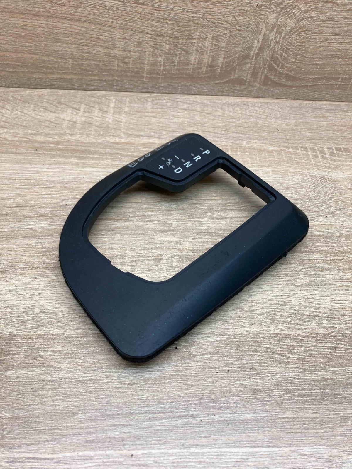 7034089 7034089  Gear shifter surround trim plastic BMW 5 E60 E61