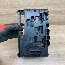 9252815 1670487  Fuse module BMW 5 F10 F11
