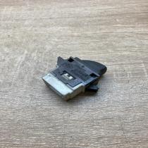 7700417484B   Electric window control switch Renault Laguna I