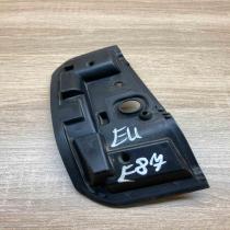 6769327 586509 10  Other engine bay part BMW 3 E90 E91