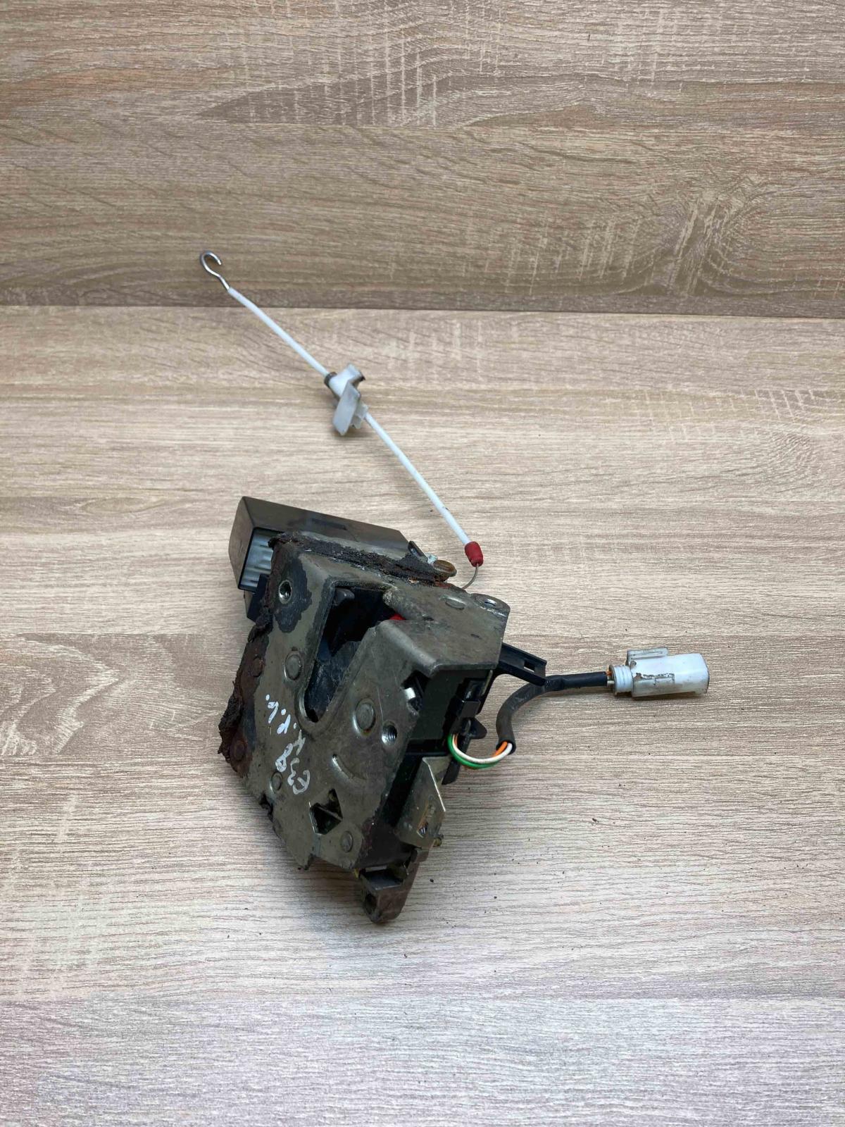 8352165 406207  Front door lock BMW 5 E39
