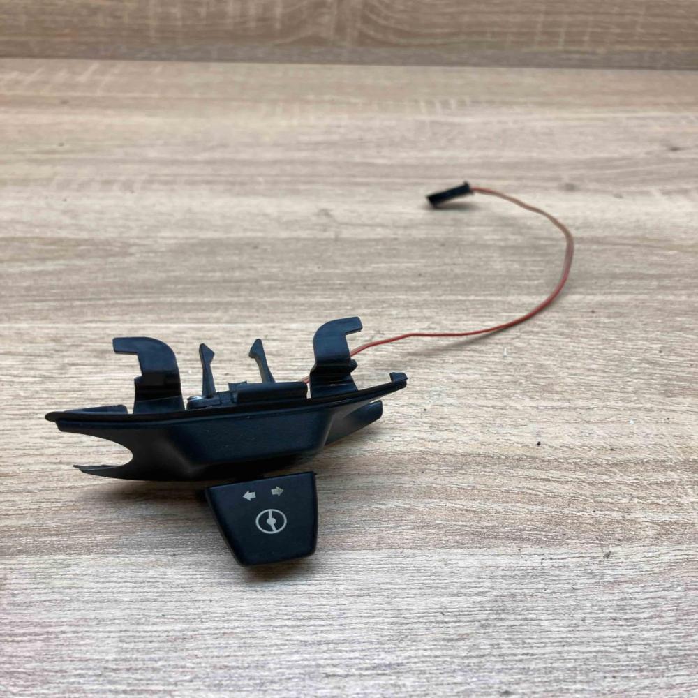 6966710 032014  Steering wheel adjustment switch BMW X5 E70