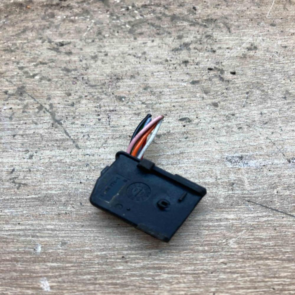 8364646 967415  Plug wire BMW X5 F15