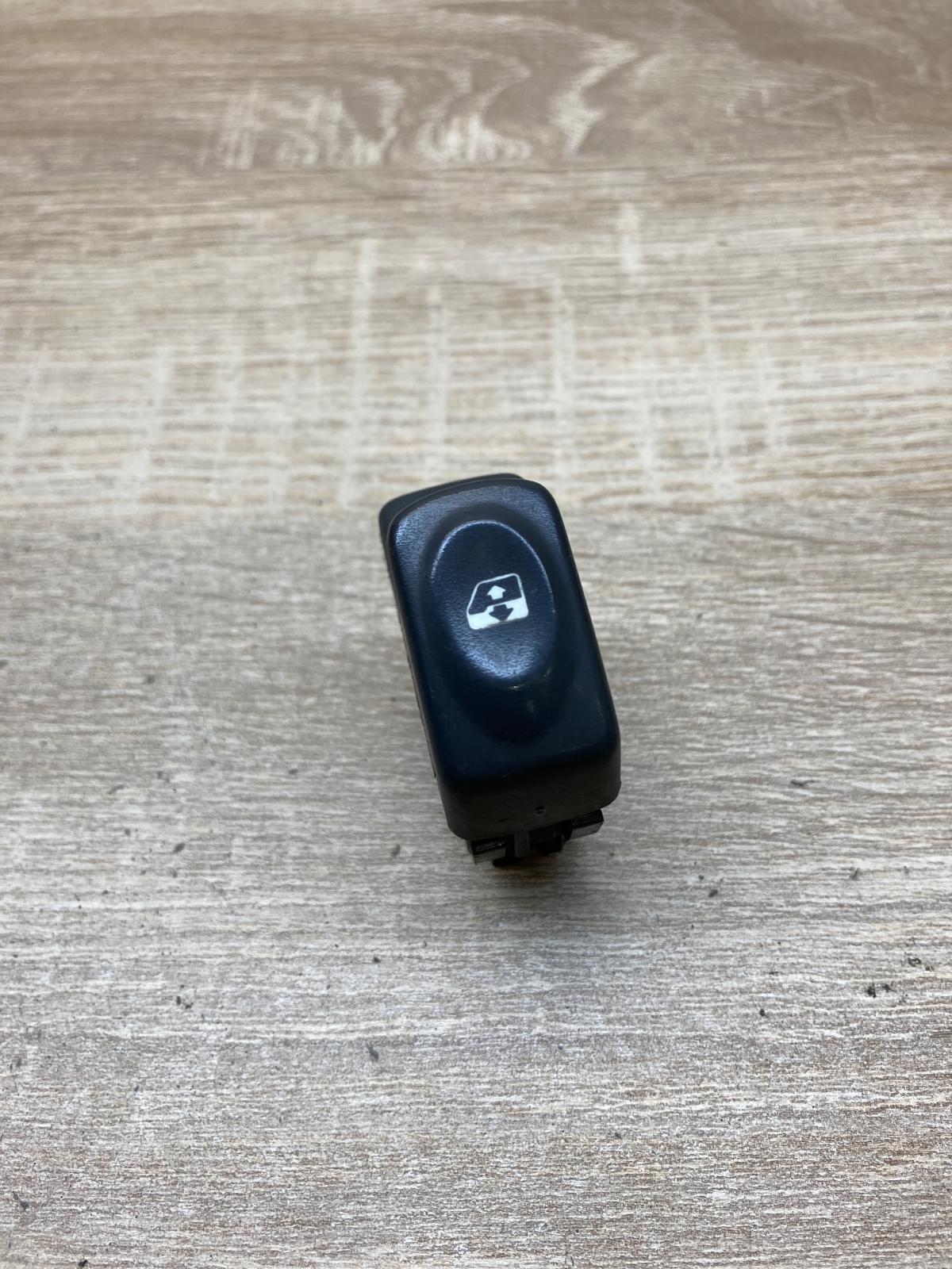 432962K   Electric window control switch Renault Scenic I