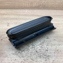 8390216   Dash center air vent grill BMW 3 E36