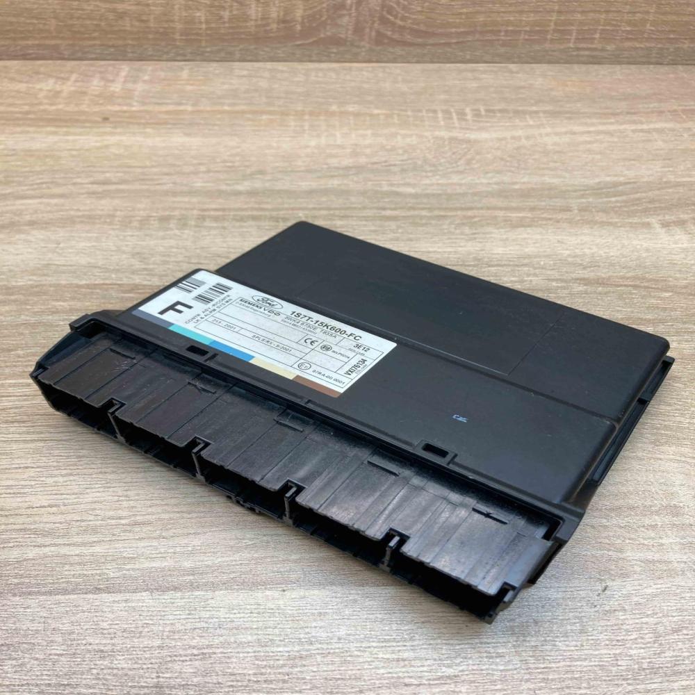 1S7T 15K600 FC 5WK48730E T83SA Comfort/convenience module Ford Focus