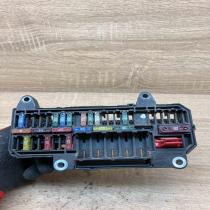 6900583 106887 10  Fuse module BMW 7 E65 E66