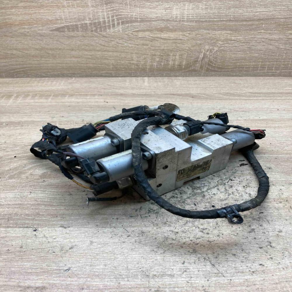 6794578 5379H  Active stabilizer control/valve assembly BMW X5 E70