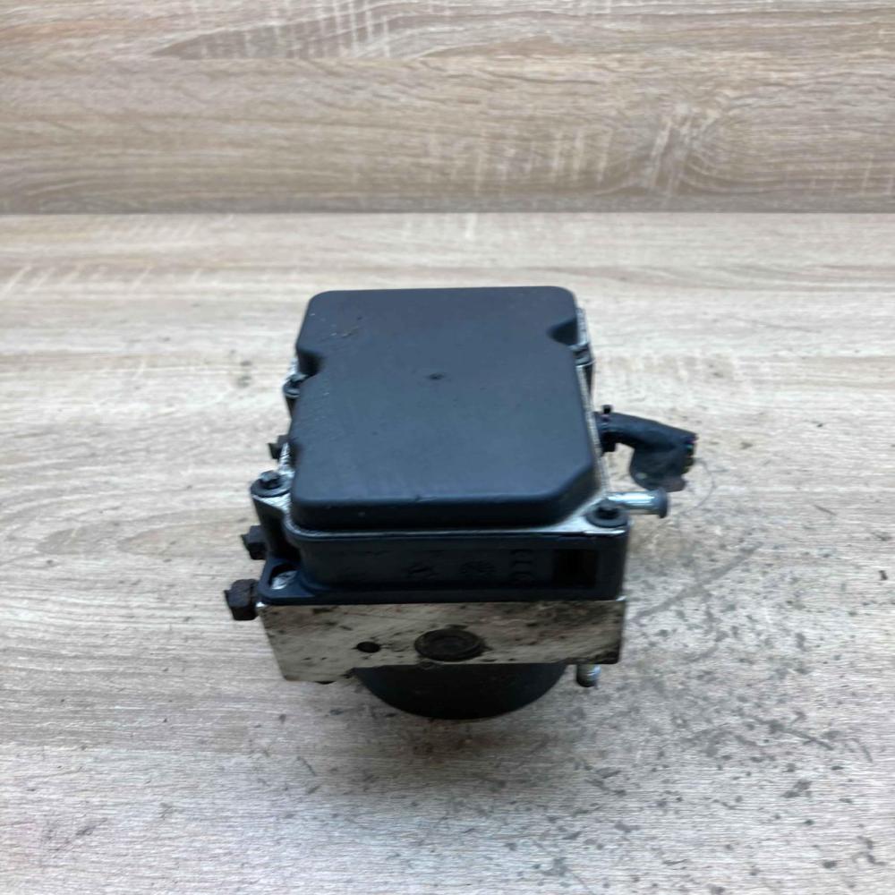 0265800308 2265100416  ABS Pump Nissan Primera