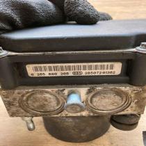 0265800308 2265100416  ABS Pump Nissan Primera