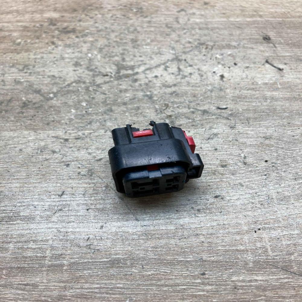 04868084AA   Plug wire Chrysler Voyager