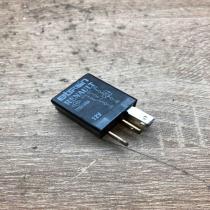 7700414484   Other relay Renault Megane II