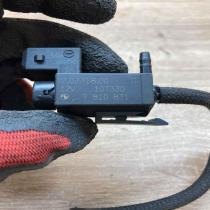 7810831 70231800  Vacuum valve BMW 5 F10 F11
