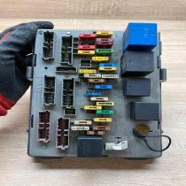 6025100400 01422  Fuse module Citroen C5