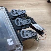 9664843780 0281013872  Engine control unit/module ECU Peugeot 308
