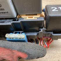 8D0937503C   Fuse box set Volkswagen PASSAT B5