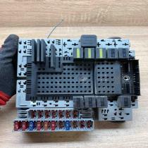 8688153 8645729  Fuse module Volvo S60