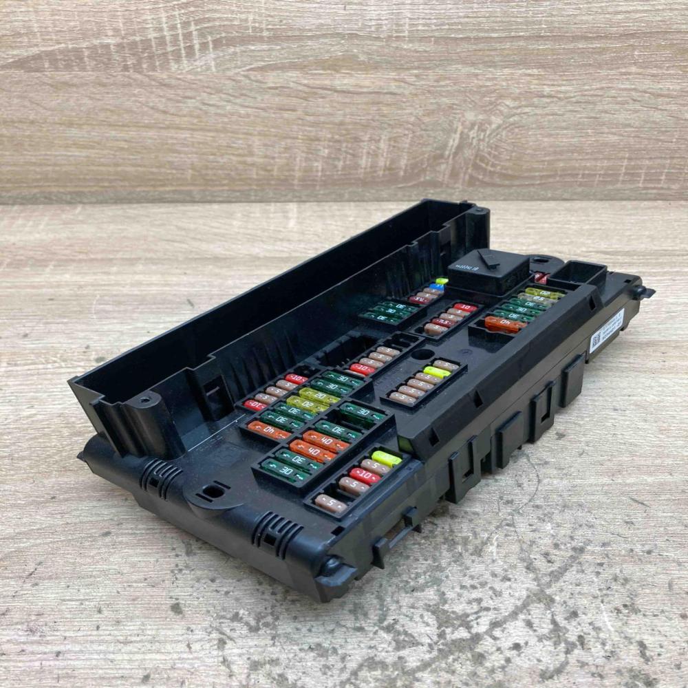 9234421 1670488  Fuse module BMW 5 F10 F11