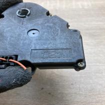 3122668   Air flap motor/actuator Jeep Grand Cherokee