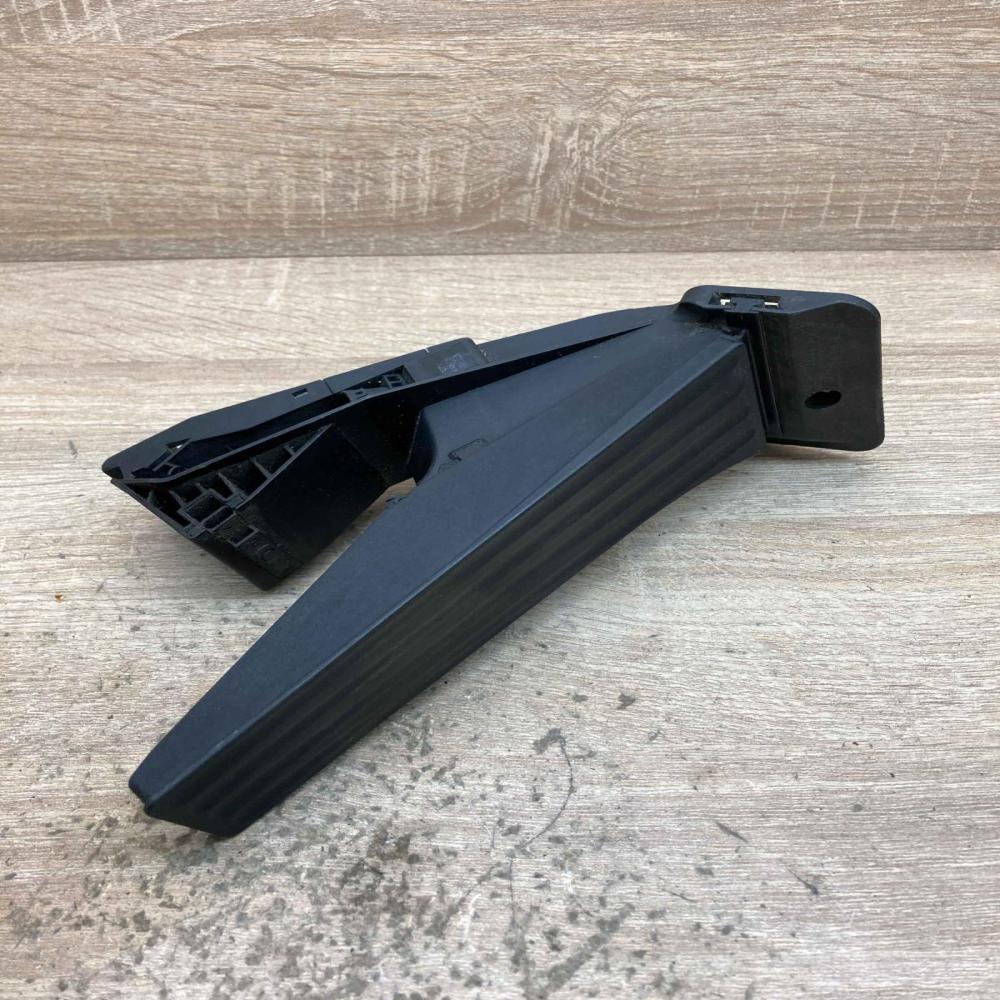 6789998 259160 10  Accelerator throttle pedal BMW 5 F10 F11